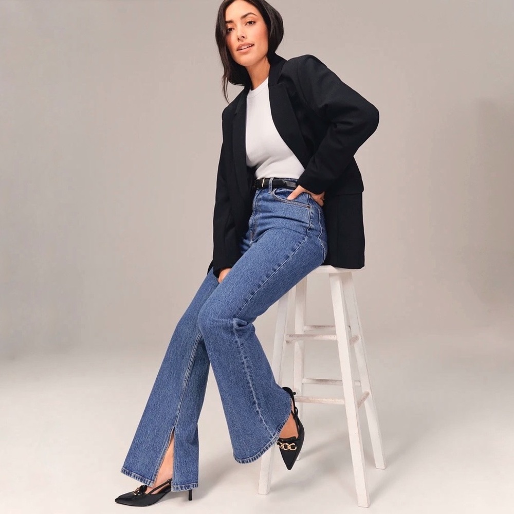 ABERCROMBIE Curve Love High Rise Vintage Flare Jean
